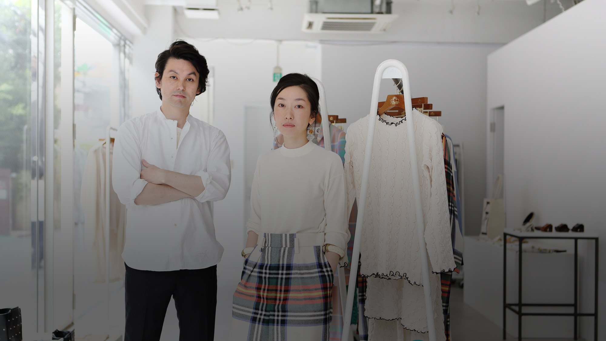 THEATRE PRODUCTSのデザイン・デュオがウールと共に挑む、世界の舞台 